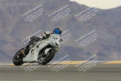 media/Jan-14-2023-SoCal Trackdays (Sat) [[497694156f]]/Turn 9 Set 2 (1130am)/